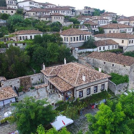 Guest House Iljesa Μπεράτ Εξωτερικό φωτογραφία