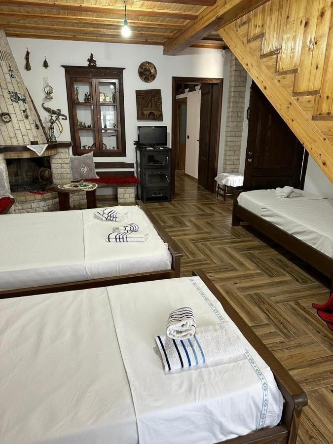 Guest House Iljesa Μπεράτ Εξωτερικό φωτογραφία