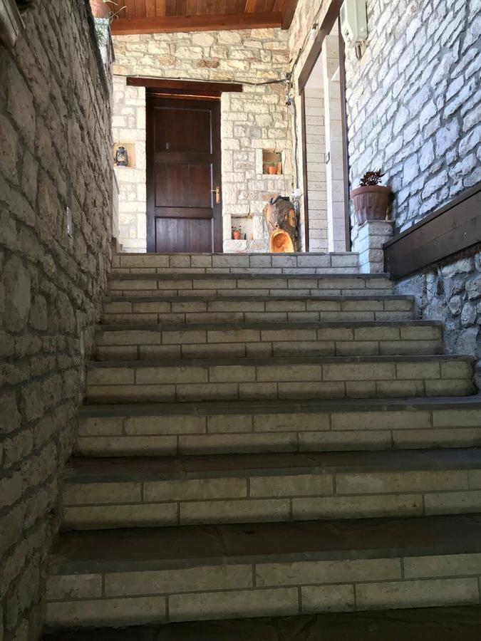 Guest House Iljesa Μπεράτ Εξωτερικό φωτογραφία