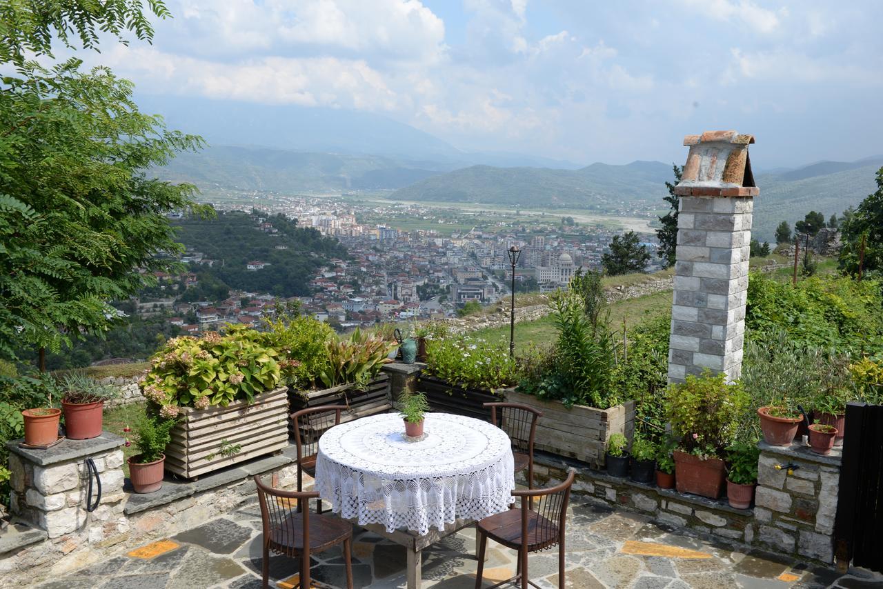 Guest House Iljesa Μπεράτ Εξωτερικό φωτογραφία