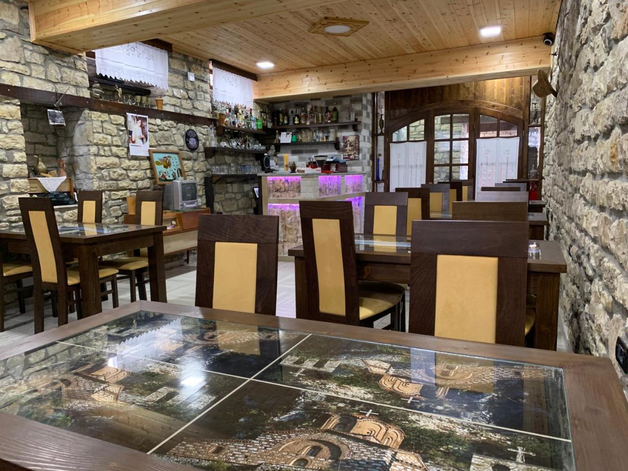 Guest House Iljesa Μπεράτ Εξωτερικό φωτογραφία