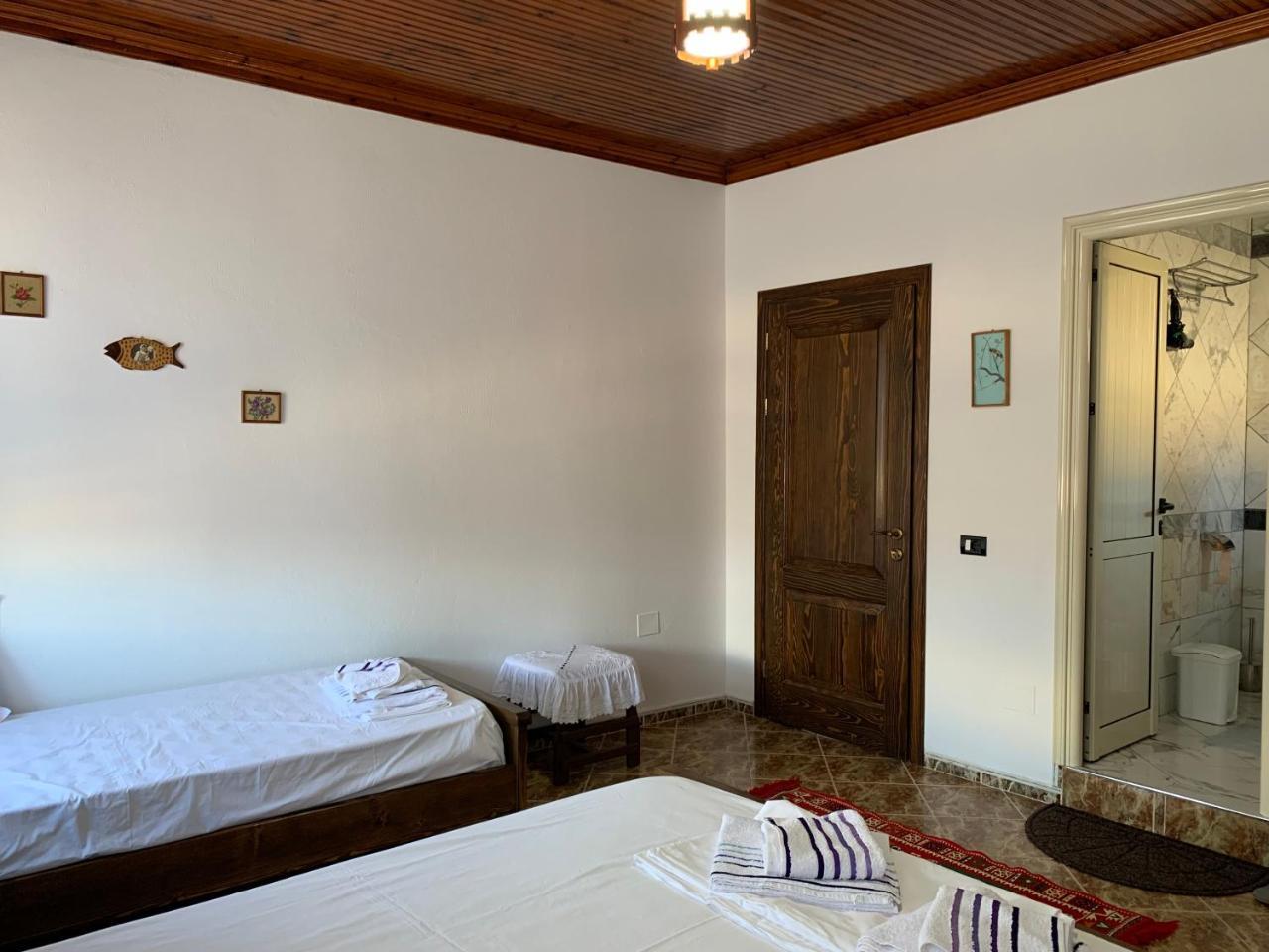 Guest House Iljesa Μπεράτ Εξωτερικό φωτογραφία