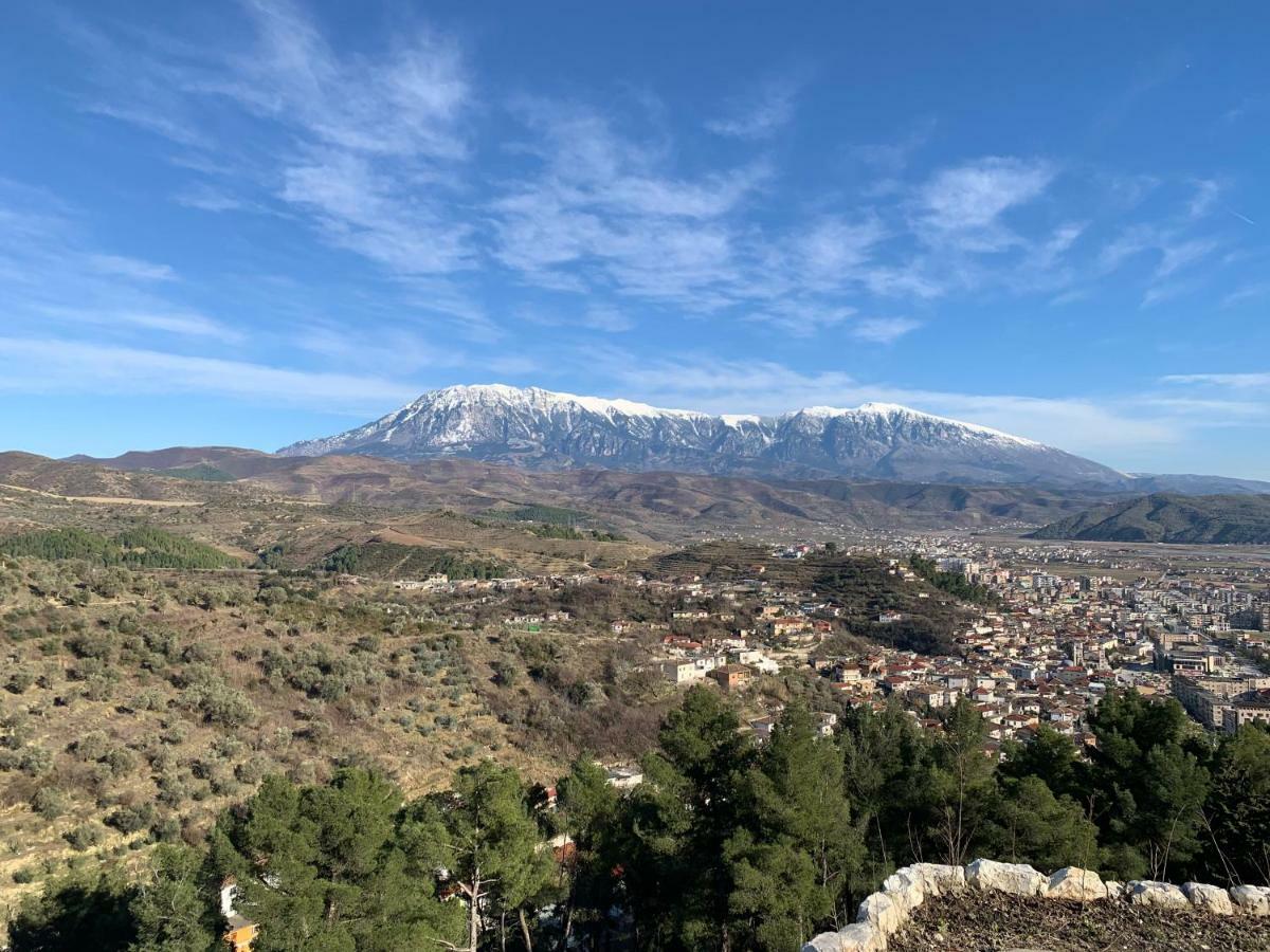 Guest House Iljesa Μπεράτ Εξωτερικό φωτογραφία